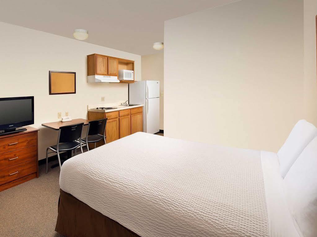 Woodspring Suites Columbia Fort Jackson Экстерьер фото